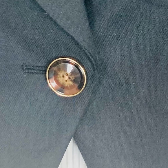 Veronica Beard “Girard” cropped one button linen tailored jacket in black. 6 - Picture 10 of 13